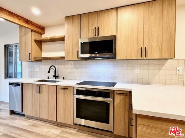 22461 Caminito Costa 20, Laguna Hills CA 92653