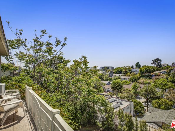1120 W Edgeware Road, Los Angeles CA 90026