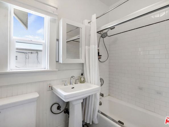 1120 W Edgeware Road, Los Angeles CA 90026