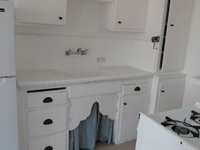 2121 James M Wood Boulevard 411, Los Angeles CA 90006