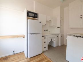 2121 James M Wood Boulevard 411, Los Angeles CA 90006