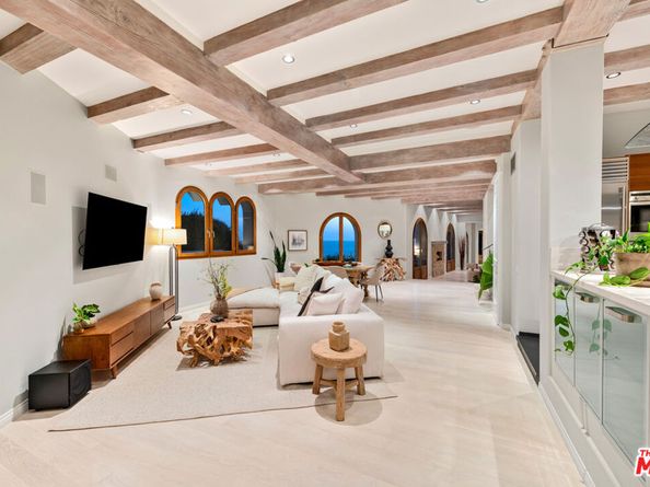 32804 Pacific Coast Highway, Malibu CA 90265