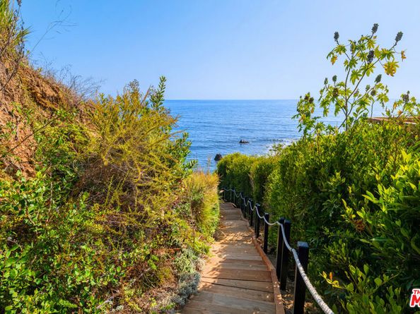 32804 Pacific Coast Highway, Malibu CA 90265