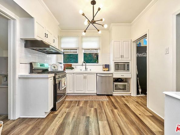 728 S Windsor Boulevard, Los Angeles CA 90005