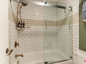 1230 N Sweetzer Avenue 204, West Hollywood CA 90069