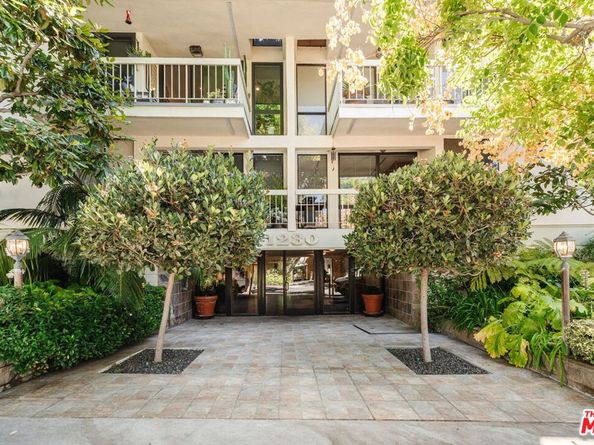 1230 N Sweetzer Avenue 204, West Hollywood CA 90069