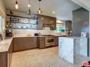 1019 S Rimpau Boulevard, Los Angeles CA 90019