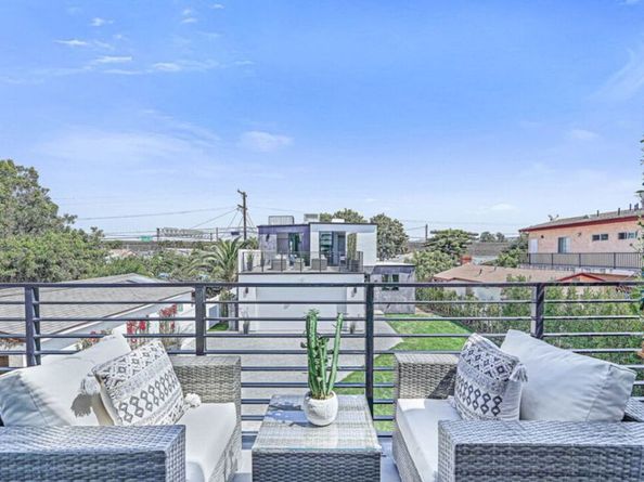 4710 Berryman Avenue, Culver City CA 90230