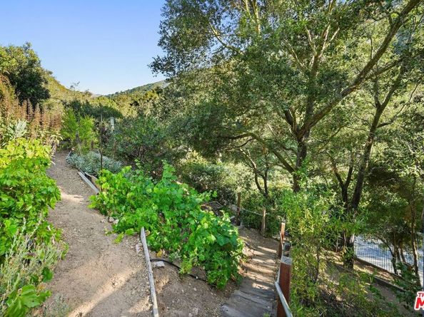 860 Old Topanga Canyon Road, Topanga CA 90290