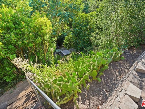 860 Old Topanga Canyon Road, Topanga CA 90290