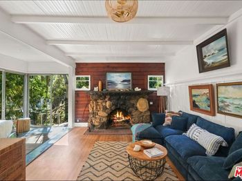860 Old Topanga Canyon Road