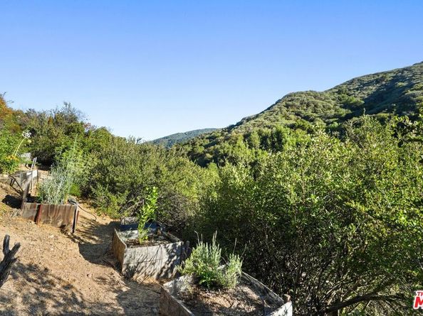 860 Old Topanga Canyon Road, Topanga CA 90290
