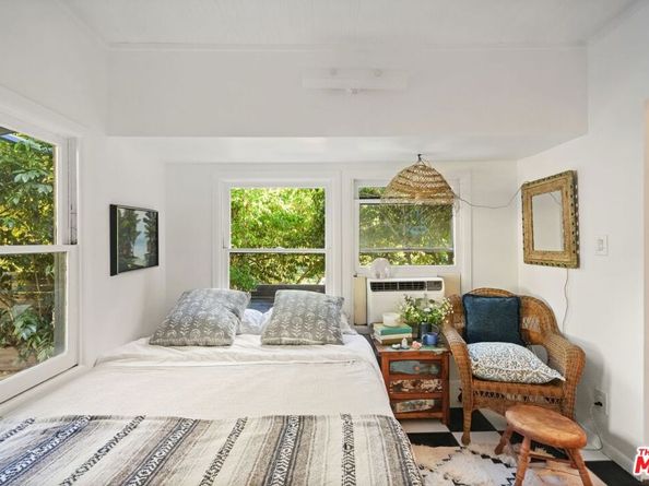 860 Old Topanga Canyon Road, Topanga CA 90290