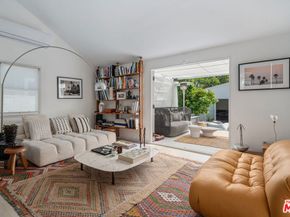 814 Angelus Place, Venice CA 90291