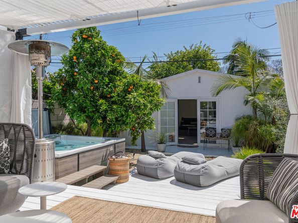 814 Angelus Place, Venice CA 90291