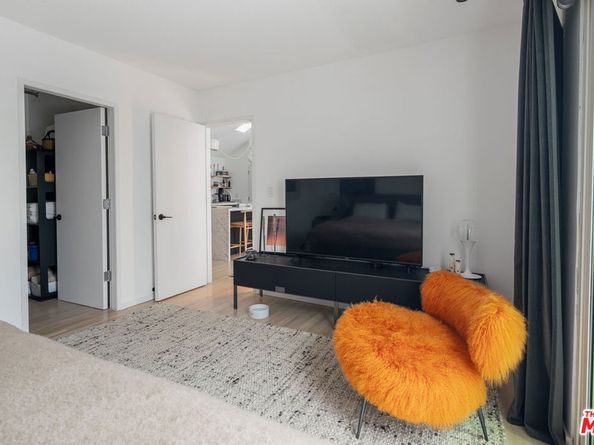 814 Angelus Place, Venice CA 90291