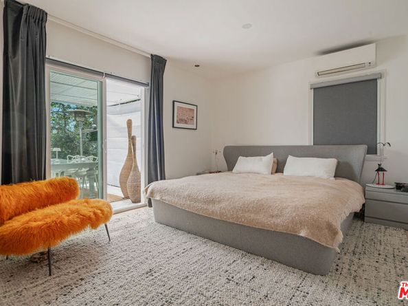 814 Angelus Place, Venice CA 90291