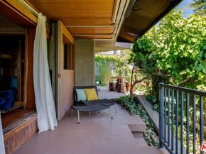 2528 Dearborn Drive, Los Angeles CA 90068
