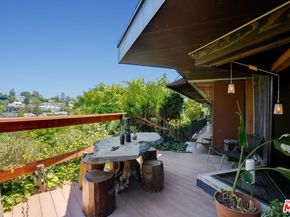 2528 Dearborn Drive, Los Angeles CA 90068