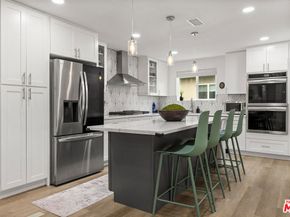 5903 Graves Avenue, Encino CA 91316