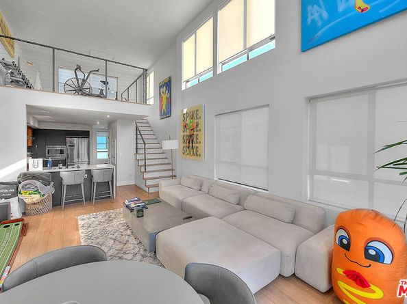 5014 Rosewood Avenue 1/2, Los Angeles CA 90004