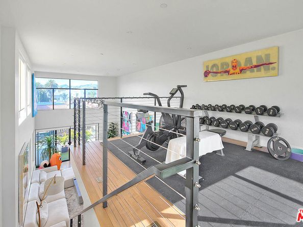 5014 Rosewood Avenue 1/2, Los Angeles CA 90004