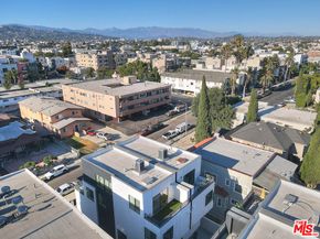 5014 Rosewood Avenue 1/2, Los Angeles CA 90004