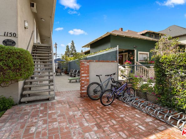 1150 W 29th Street, Los Angeles CA 90007