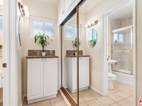 1150 W 29th Street, Los Angeles CA 90007