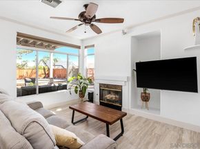 2412 Starlight Gln, Escondido CA 92026