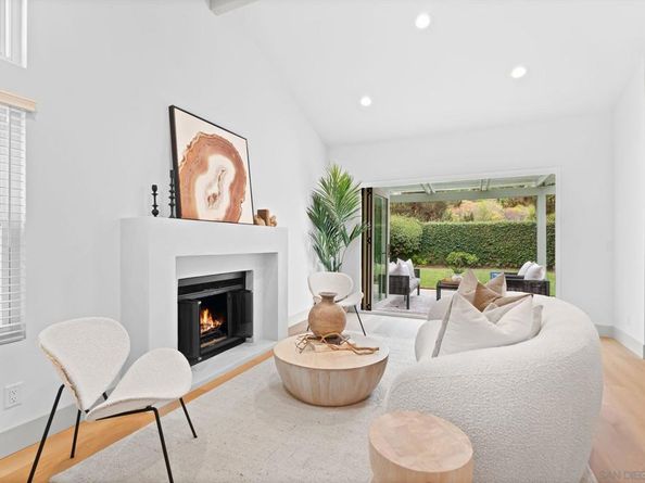 1617 Blossom Field, Encinitas CA 92024