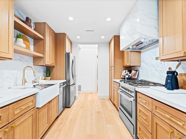 1617 Blossom Field, Encinitas CA 92024