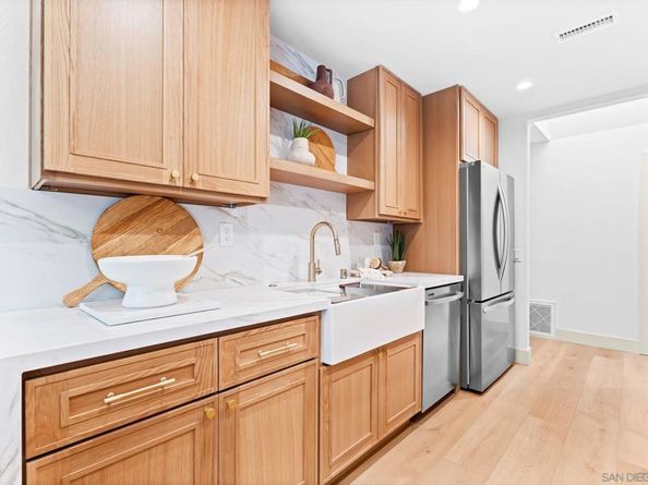 1617 Blossom Field Way, Encinitas CA 92024