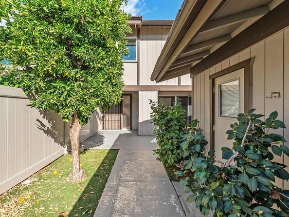17325 Caminito Masada, San Diego CA 92127