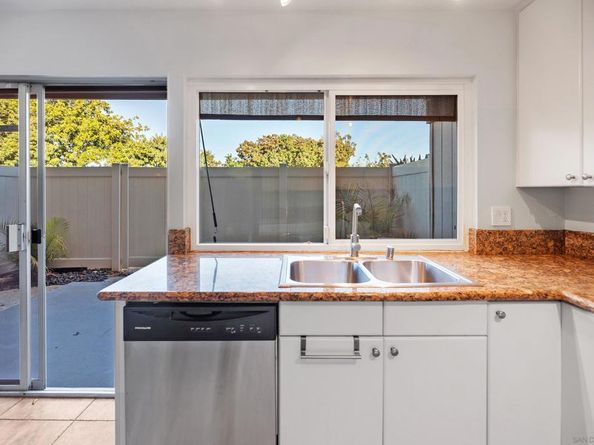 17325 Caminito Masada, San Diego CA 92127
