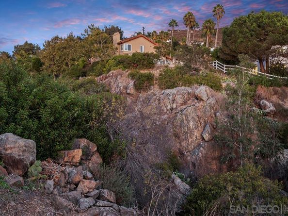 3205 Brookside Ln, Encinitas CA 92024
