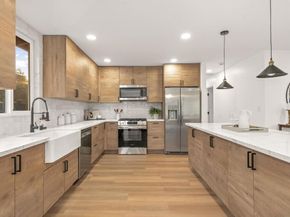 4691 Chateau Dr, San Diego CA 92117