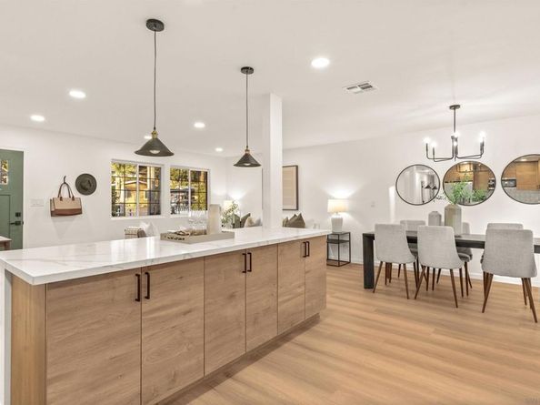 4691 Chateau Dr, San Diego CA 92117