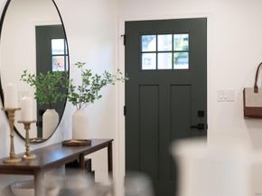 4691 Chateau Dr, San Diego CA 92117