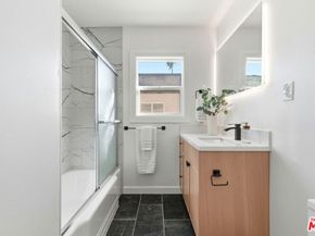 11934 S Van Ness Avenue, Hawthorne CA 90250