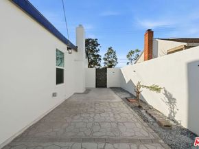 11934 S Van Ness Avenue, Hawthorne CA 90250