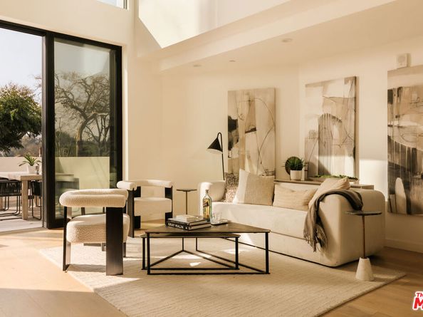 2919 Waverly Drive 106, Los Angeles CA 90039