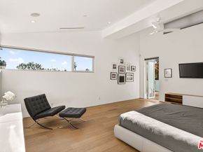 3554 Frances Avenue, Los Angeles CA 90066