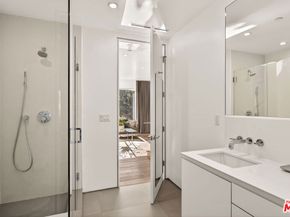 3554 Frances Avenue, Los Angeles CA 90066