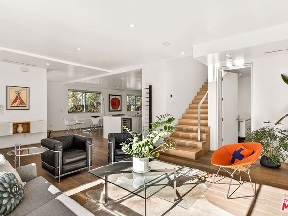 3554 Frances Avenue, Los Angeles CA 90066