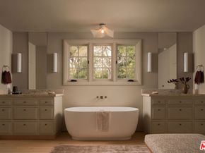 2027 Laughlin Park Drive, Los Angeles CA 90027