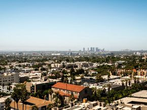 7250 Franklin Avenue 101, Los Angeles CA 90046