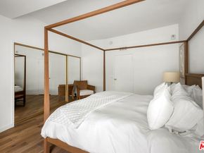 7250 Franklin Avenue 101, Los Angeles CA 90046