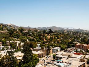 7250 Franklin Avenue 101, Los Angeles CA 90046