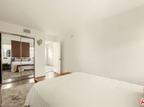 657 Mildred Avenue, Venice CA 90291